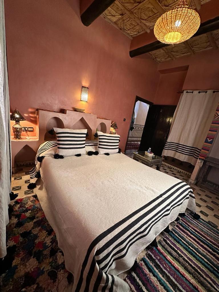 Riad Tamdakhte آيت بن حدو المظهر الخارجي الصورة